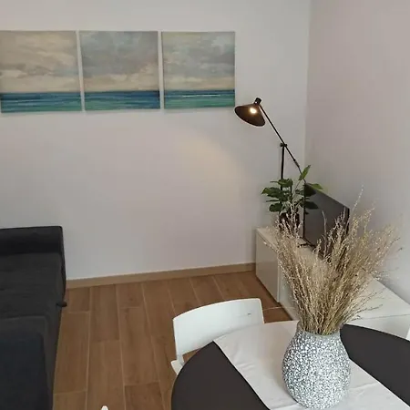 Ria House Apartment *
